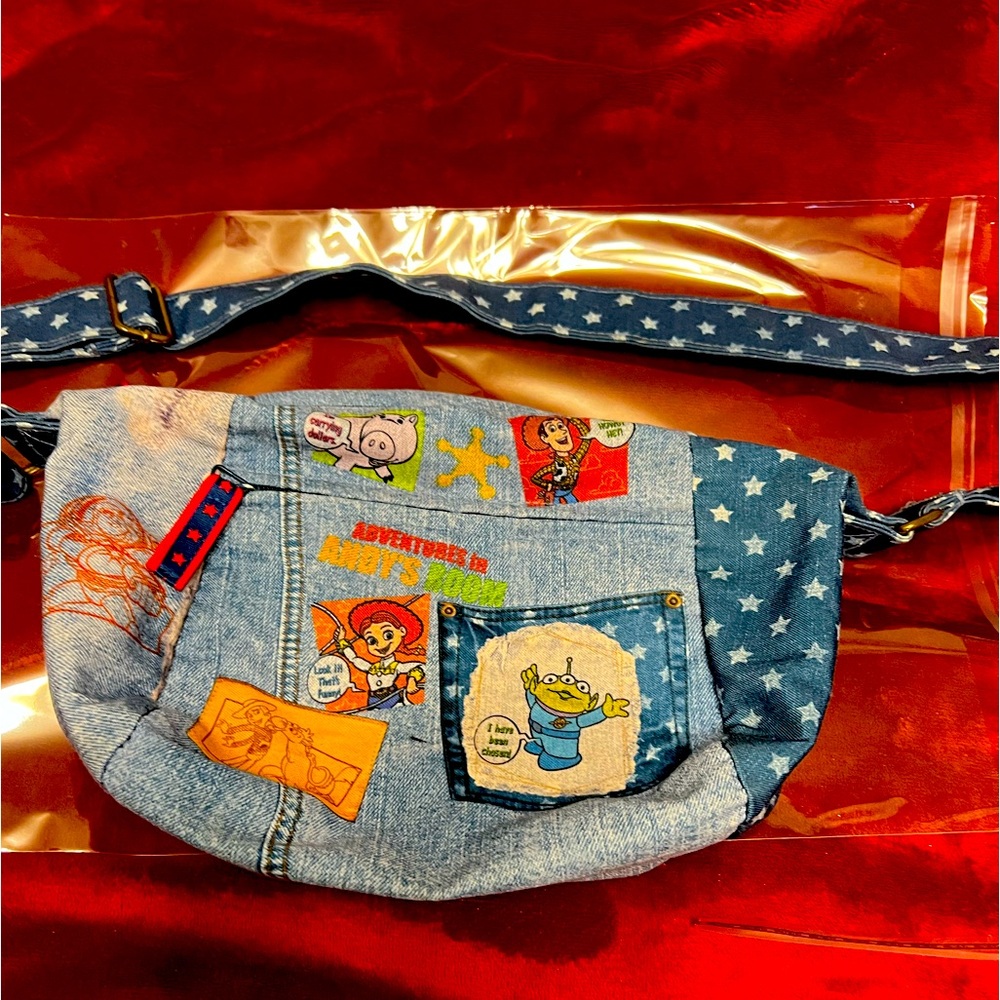 NWOT RARE Tokyo Disney Resort Exclusive Toy Story Denim Shoulder Crossbody Bag